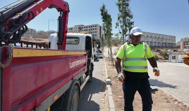 Adıyaman'da trafik güvenliği için uyarı levhaları yenileniyor