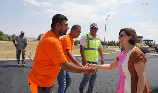 Eskişehir Büyükşehir Belediye Başkanı Ünlüce, Sakaryabaşı'ndaki asfalt çalışmalarını inceledi