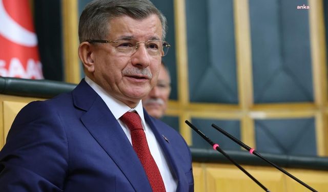 Ahmet Davutoğlu'ndan, Özgür Özel ve Yeni Parti'ye hayırlı olsun mesajı