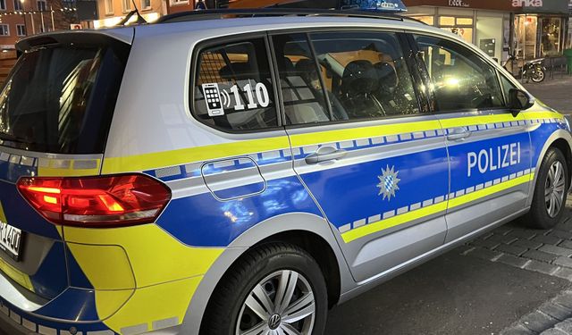 Almanya'nın Regensburg kentinde banka şubesinde bıçaklı saldırı...Bir banka çalışanı yaşamını yitirdi