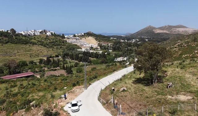 Bodrum genelinde beton yol ve parke uygulamaları sürüyor