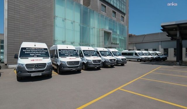 Mercedes-Benz'den Sesli Turizm'e 50 adet Sprinter teslimatı
