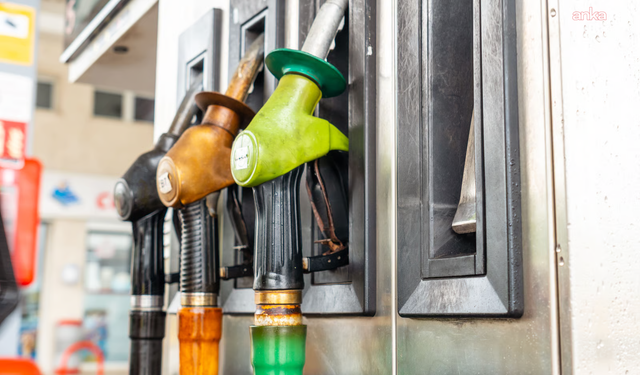Motorinin ardından benzine de zam göründü, bu gece yarısı 1,55 TL zam bekleniyor