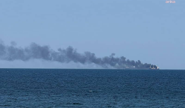 Rusya'dan Odesa açıklarında mısır yüklü gemiye füze saldırısı: 10 kişi hayatını kaybetti