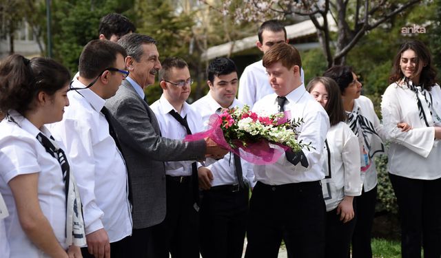 Tepebaşı Belediyesi Gökkuşağı Kafe, 15'inci yaşını kutluyor