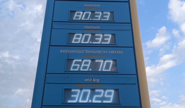Vatandaşlardan mazot zammına tepki: 'Arabaya binemez olduk, ekmek bulamaz olduk'
