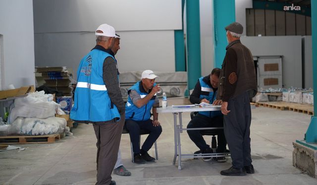 Adıyaman Belediyesi'nden sokak kedileri için mama ve su desteği