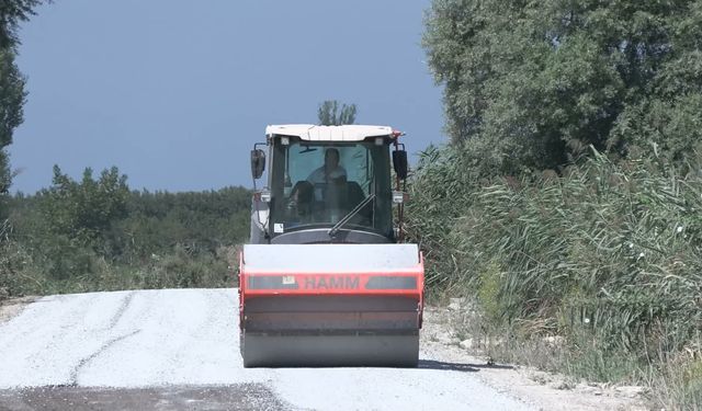 Bursa Büyükşehir Belediyesi, beş ilçede yolları yeniliyor