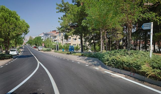 Bursa Büyükşehir Belediyesi, Nilüfer'de Dumlupınar Caddesi'ni yeniledi