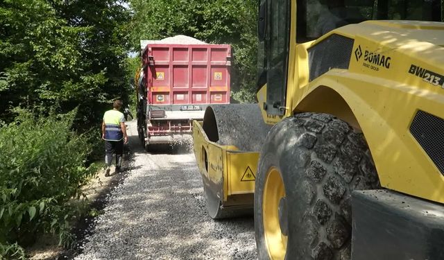 Bursa Büyükşehir Belediyesi'nden İnegöl'de 18 kilometrelik yol yenileme çalışması