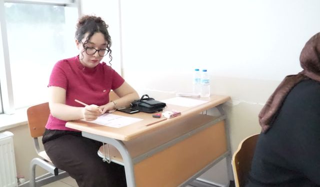 Bursa Büyükşehir Belediyesi'nden memur adaylarına KPSS provası