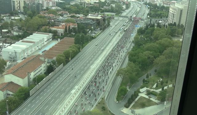 İstanbul'da 30 Ağustos motosiklet kortejleriyle kutlandı