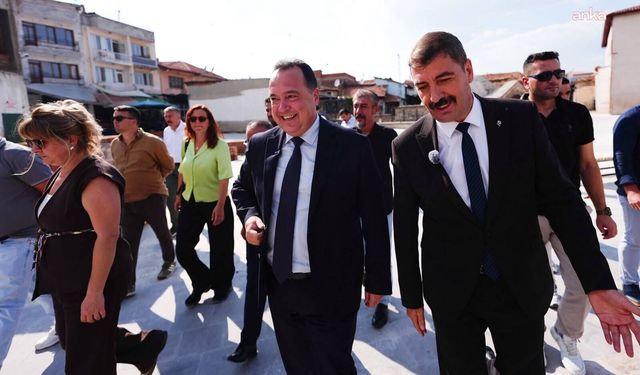 Kula'nın tarihi merkezine yeni meydan... Başkan Dutlulu çalışmaları inceledi