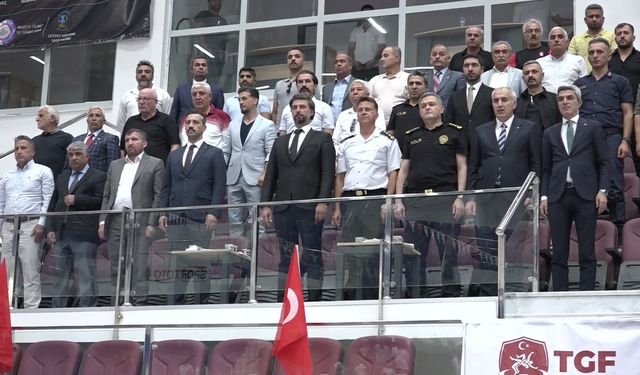 Malatya'da uluslararası güreş heyecanı: 15 ülkeden 1200 sporcu minderde