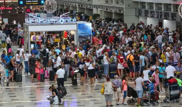 Antalya Havalimanı’nda ağustosta 5,8 milyon yolcu