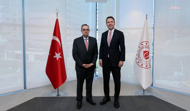 Bakan Bayraktar, IFC heyetiyle enerji yatırımlarının finansmanını görüştü