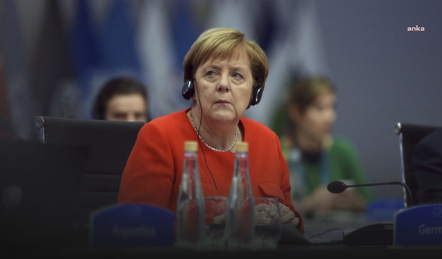 Eski Almanya Başbakanı Merkel, AfD'nin Saksonya-Anhalt seçimindeki zaferini 'şok edici' olarak nitelendirdi