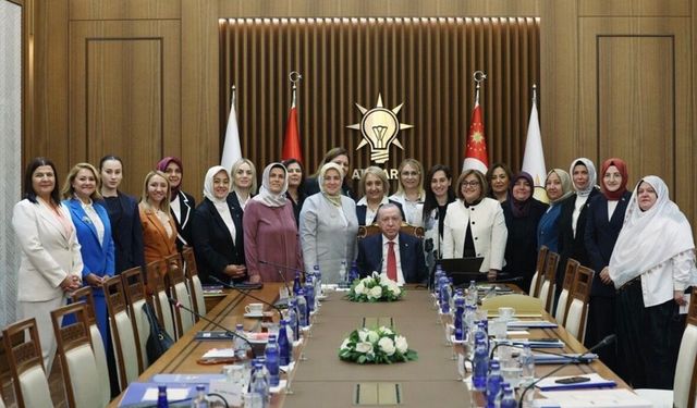Cumhurbaşkanı Erdoğan kadın belediye başkanlarını kabul etti