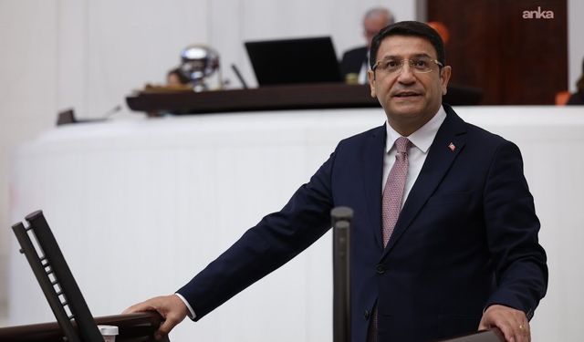 İdris Şahin'den eğitim maliyetlerine tepki: Kendi şatafatlarına bütçe bulanlar, öğrencinin boş beslenme çantasına göz yumuyorlar