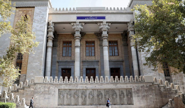 İran'dan bölge ülkelerine 'üslerinizi ABD'ye kullandırmayın' çağrısı