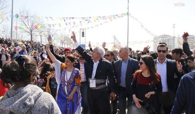 Selçuk Mızraklı: Yarın, yeniden, umut ve sevda ile birlikte: