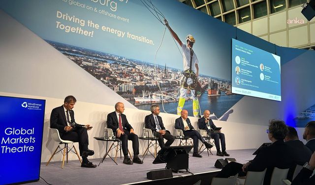 TÜREB, Türkiye'nin rüzgar enerjisi potansiyelini Almanya'da uluslararası yatırımcılara anlattı