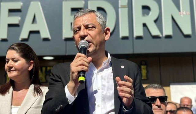 YENİ Parti Genel Başkanı Özgür Özel'den Filenin Sultanları'na tebrik telefonu