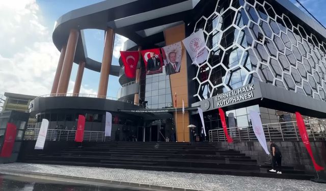 Bakan Ersoy, Edirne'de Halk Kütüphanesi'ni açtı: Kütüphane açmak geleceğe yatırım yapmaktır