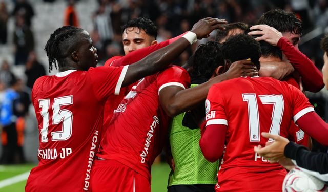 Beşiktaş, Başakşehir'i 2-0 mağlup etti