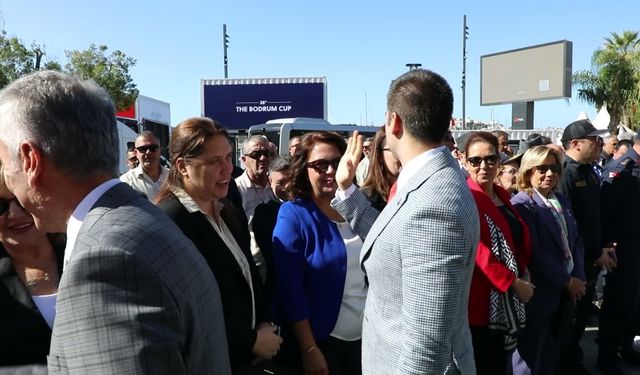 Bodrum Belediye Başkanı Mandalinci: '56 mahalle muhtarımızla 7'den 77'ye tüm bireylerimize ulaşıyoruz'