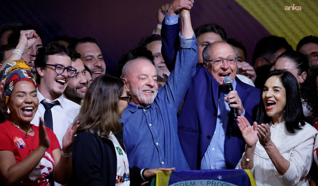 Brezilya'da Lula da Silva dördüncü kez Devlet Başkanı seçildi, Bolsonaro yenilgiyi kabul etmedi