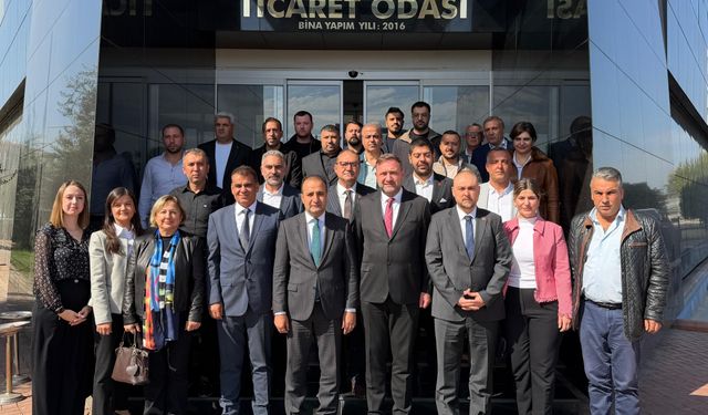 CHP İzmir İl Başkanı Gümrükçü: 'Halkın sesi ve dert ortağı olmaya devam edeceğiz'