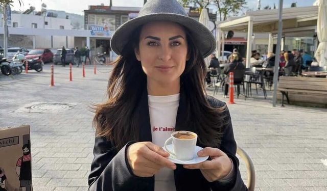 CHP'den istifa eden Bodrum Belediye Meclis Üyesi Asuman Gülsoy AK Parti'ye katıldı