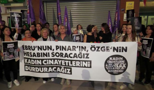 İzmir'de kadın cinayetlerine protesto: 'Kadınlar hayattayken korunsun'