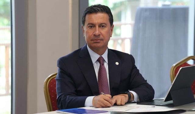 Muğla Büyükşehir Belediye Başkanı Ahmet Aras CHP'den istifa etti 