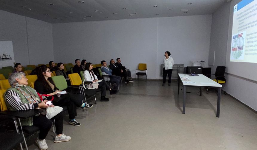 Muratpaşa'da 'Sulak Alanlar İçin Doğa Temelli Çözümler' anlatıldı