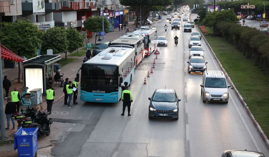 Antalya Büyükşehir Belediyesi'nden toplu ulaşım araçlarına yönelik denetim