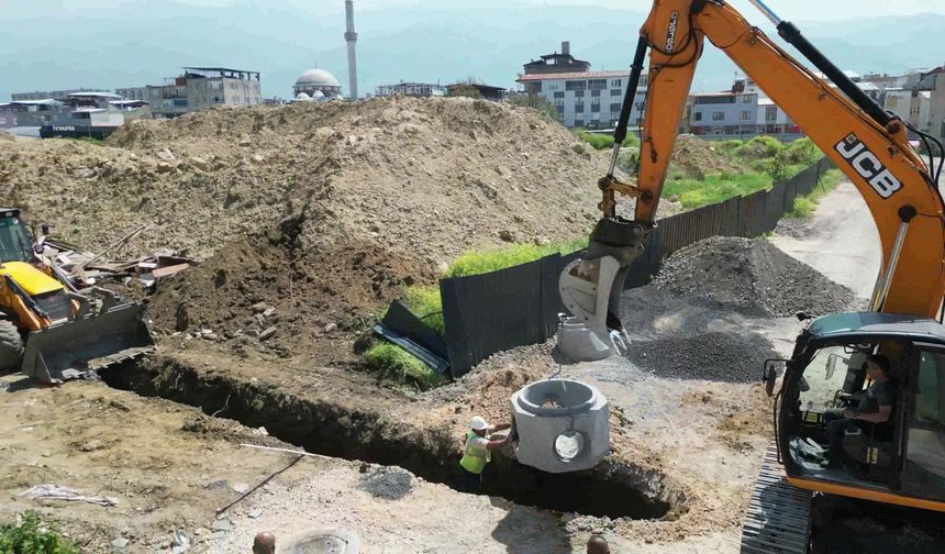 Bursa Büyükşehir Belediyesi, Osmangazi'nin altyapısını yeni hatlarla güçlendiriyor