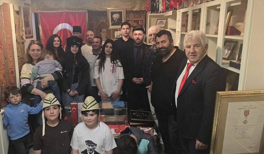 CHP Hollanda Birliği'nden Rotterdam Atatürk Müzesi'ne anlamlı ziyaret