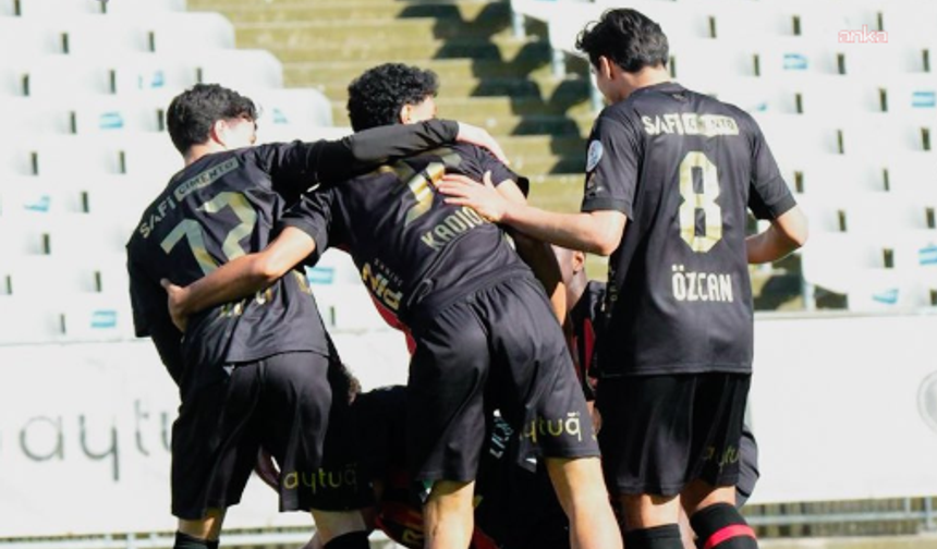 Fatih Karagümrük, Çaykur Rizespor'u 2-1 mağlup etti