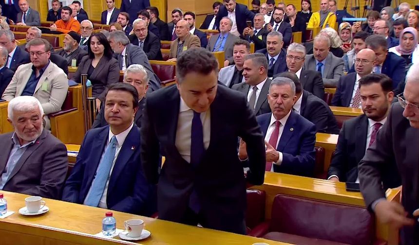 Yeni Yol Grup Toplantısı... Ali Babacan: 'Şu anda ülkeyi yönetenlerin 'istikrar' dedikleri şey ne olursa olsun iktidarda kalabilmek'