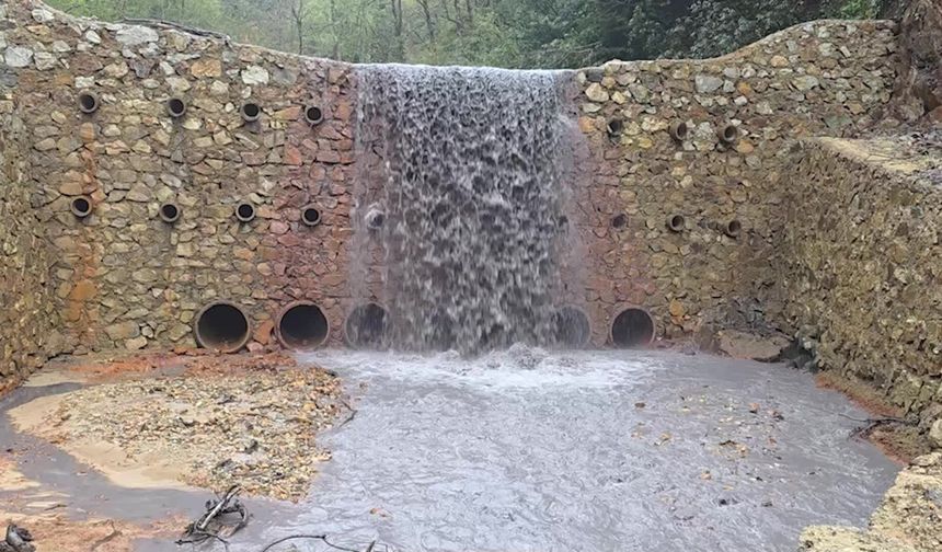 Giresun'da maden şirketinin atıklarıyla dereyi kirlettiği bildirildi