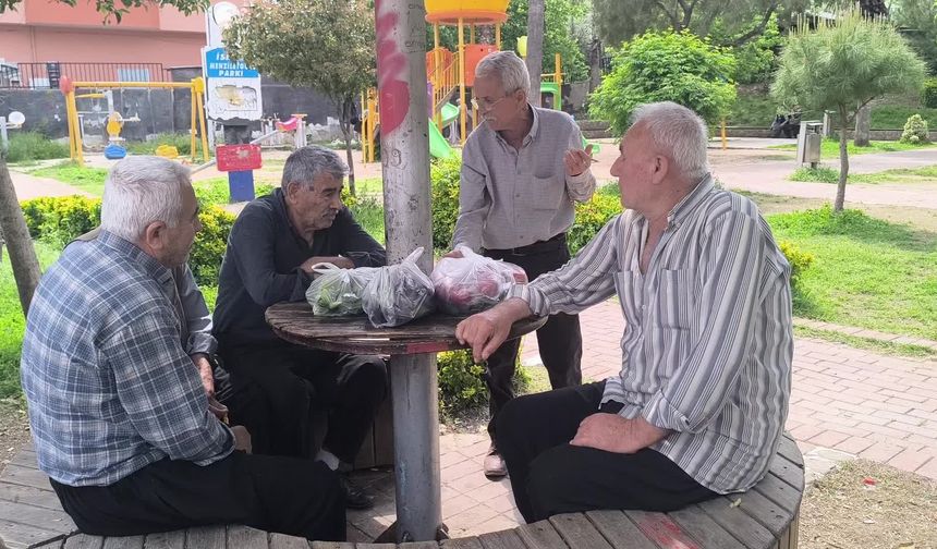 Vatandaştan 'açlık sınırı' tepkisi: Maaşım 20 bin lira, açlık sınırının altındayız, ölmeden sürüneceksin