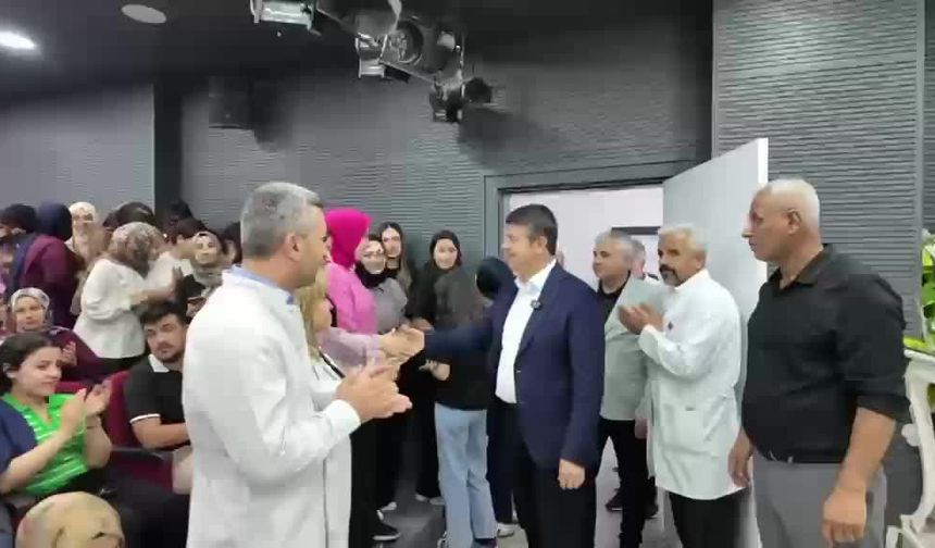 Adıyaman Belediye Başkanı Tutdere, YKS öncesi AKEM öğrencileriyle buluştu