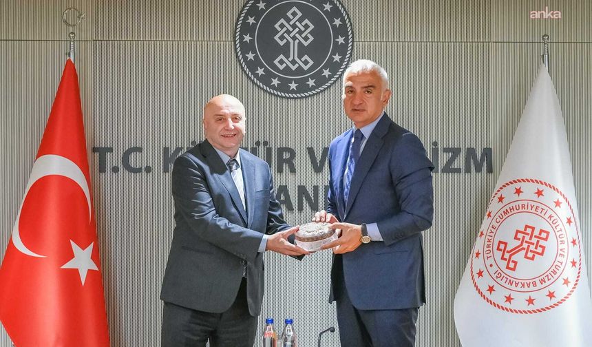Bakan Ersoy, Kapalıçarşı heyetiyle görüştü