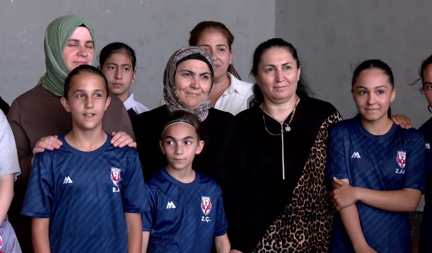 Başkent'te Anne- Kız Futbol Turnuvası heyecanı yaşandı