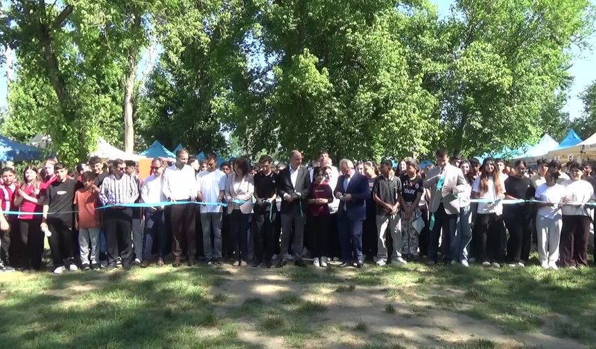 Edirne'de Mesleki Eğitim Fuarı düzenlendi