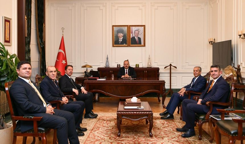 İlçe belediye başkanlarından Vali Canbolat'a ziyaret