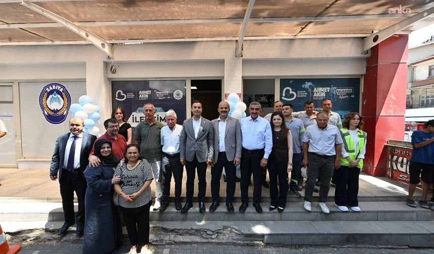 Balıkesir Büyükşehir Belediye Başkanı Akın, İvrindi'de yeni yatırımları hizmete açtı
