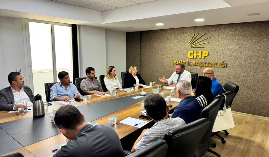 CHP İzmir'den 4 ilçeye yeni başkan
